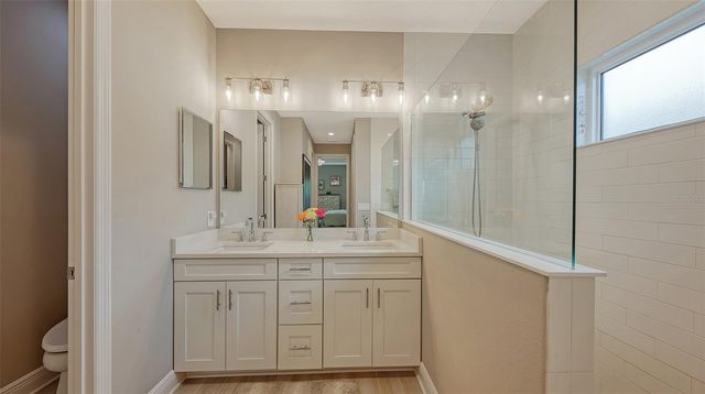 10193 CANAVERAL CIRCLE, Sarasota, FL 34241