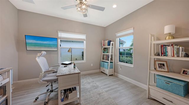 10193 CANAVERAL CIRCLE, Sarasota, FL 34241