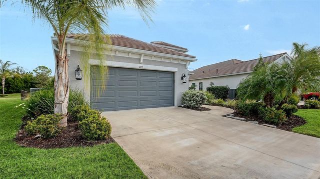 10193 CANAVERAL CIRCLE, Sarasota, FL 34241