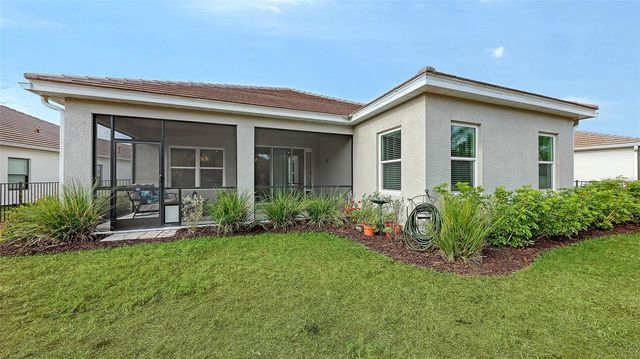 10193 CANAVERAL CIRCLE, Sarasota, FL 34241
