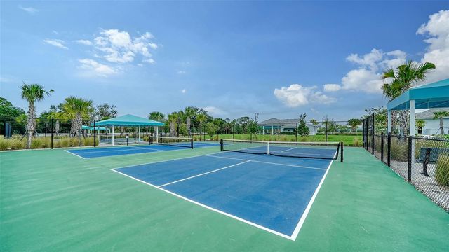 10193 CANAVERAL CIRCLE, Sarasota, FL 34241