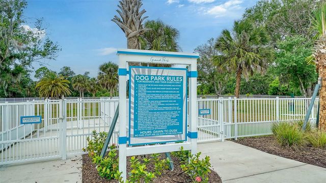 10193 CANAVERAL CIRCLE, Sarasota, FL 34241