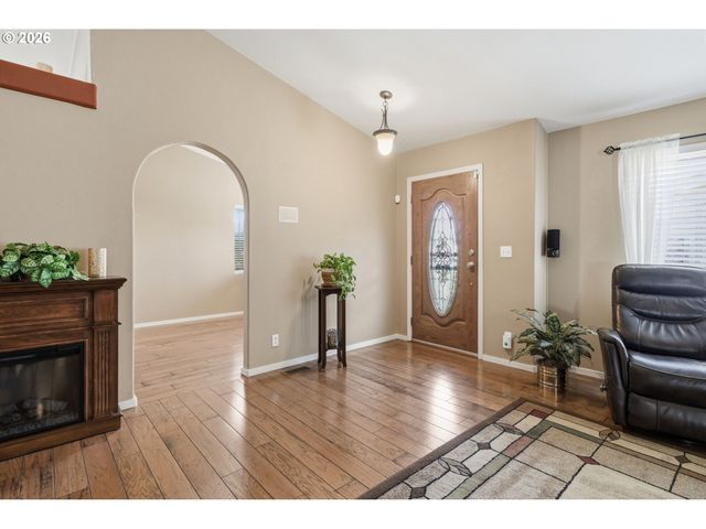 3220 CRESCENT Ave 33, Eugene, OR 97408