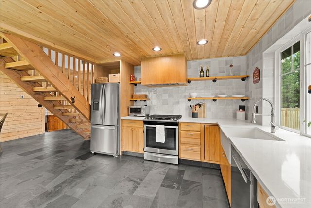 150 Grand Fir Lane, Ronald, WA 98940