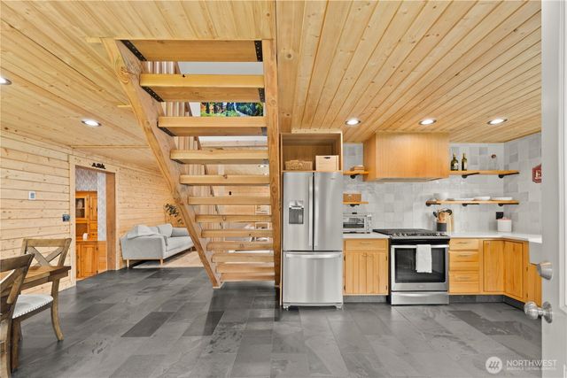 150 Grand Fir Lane, Ronald, WA 98940