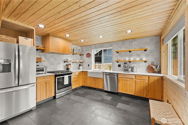 150 Grand Fir Lane, Ronald, WA 98940
