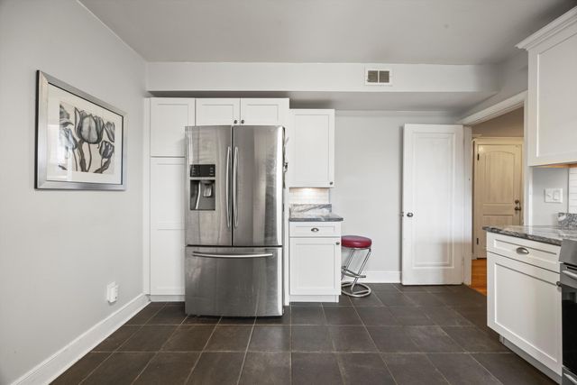 27 N Brooks Circle, Chattanooga, TN 37411