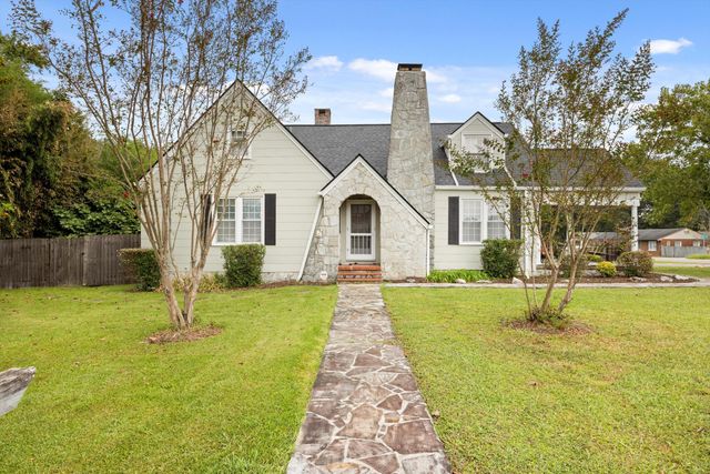 27 N Brooks Circle, Chattanooga, TN 37411