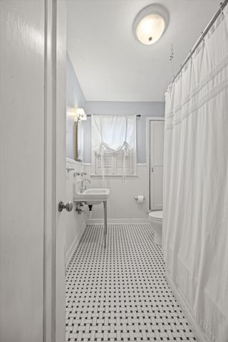 27 N Brooks Circle, Chattanooga, TN 37411