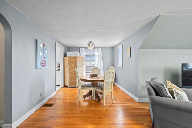 27 N Brooks Circle, Chattanooga, TN 37411