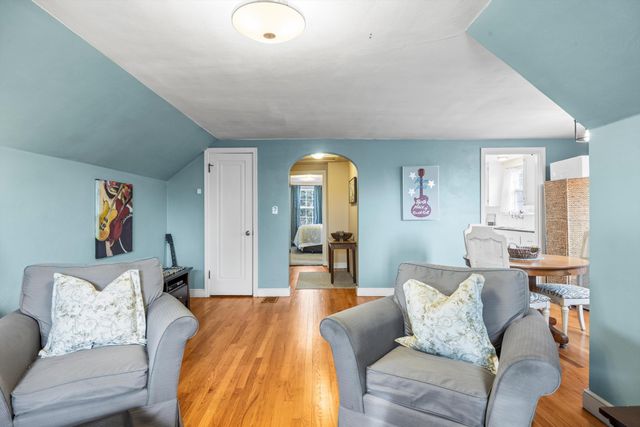 27 N Brooks Circle, Chattanooga, TN 37411