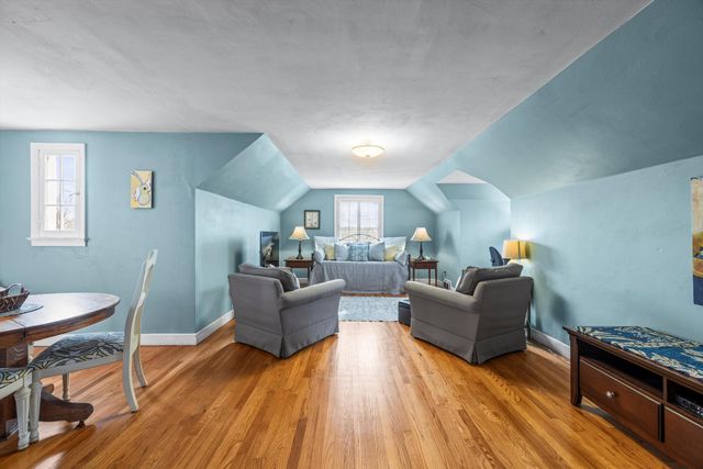 27 N Brooks Circle, Chattanooga, TN 37411