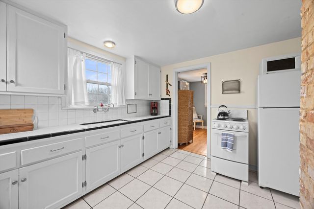 27 N Brooks Circle, Chattanooga, TN 37411