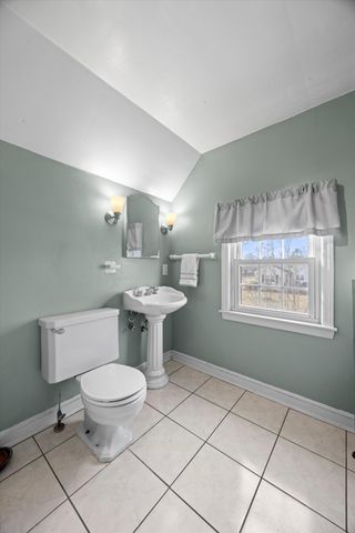 27 N Brooks Circle, Chattanooga, TN 37411