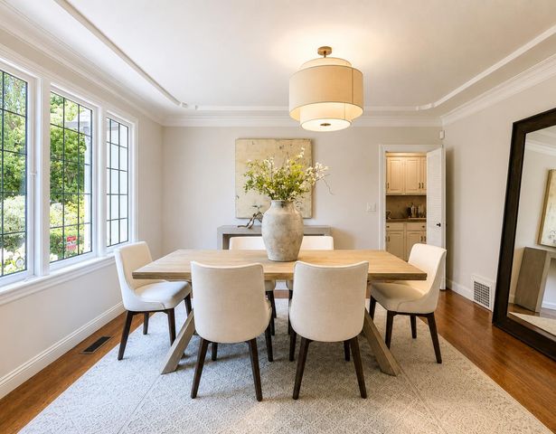 554 Edgewood Road, San Mateo, CA 94402