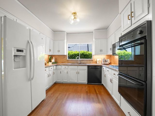 554 Edgewood Road, San Mateo, CA 94402