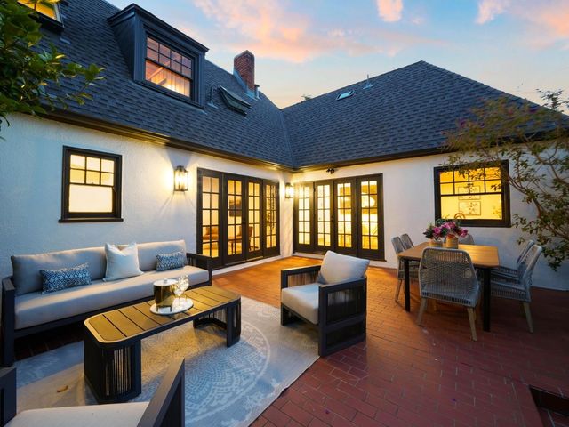 554 Edgewood Road, San Mateo, CA 94402