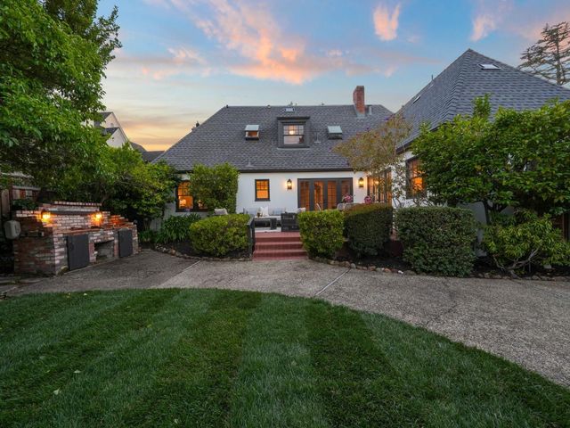 554 Edgewood Road, San Mateo, CA 94402