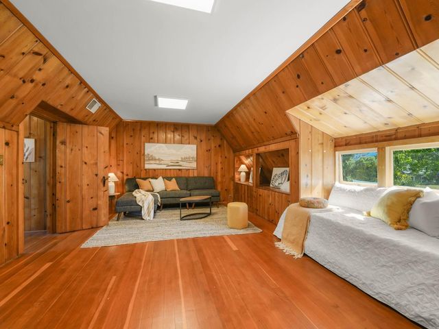 554 Edgewood Road, San Mateo, CA 94402