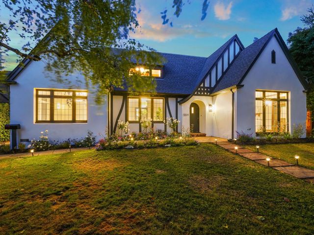 554 Edgewood Road, San Mateo, CA 94402