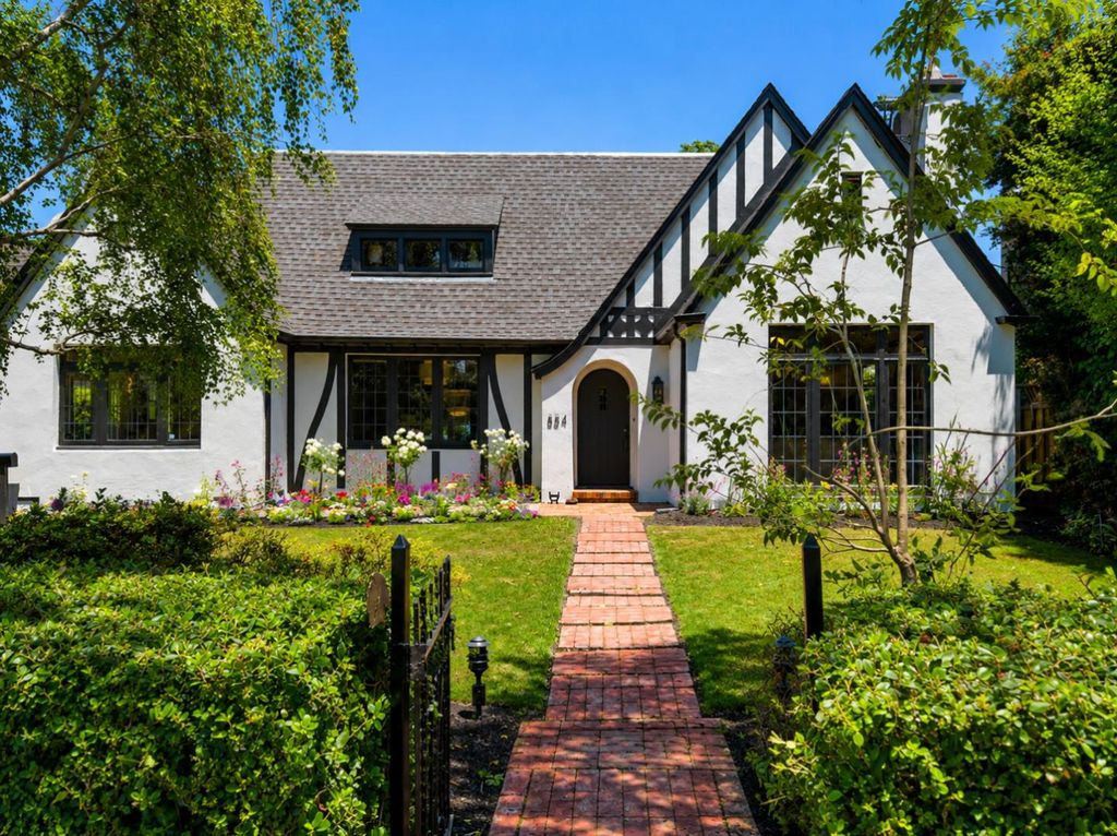 554 Edgewood Road, San Mateo, CA 94402