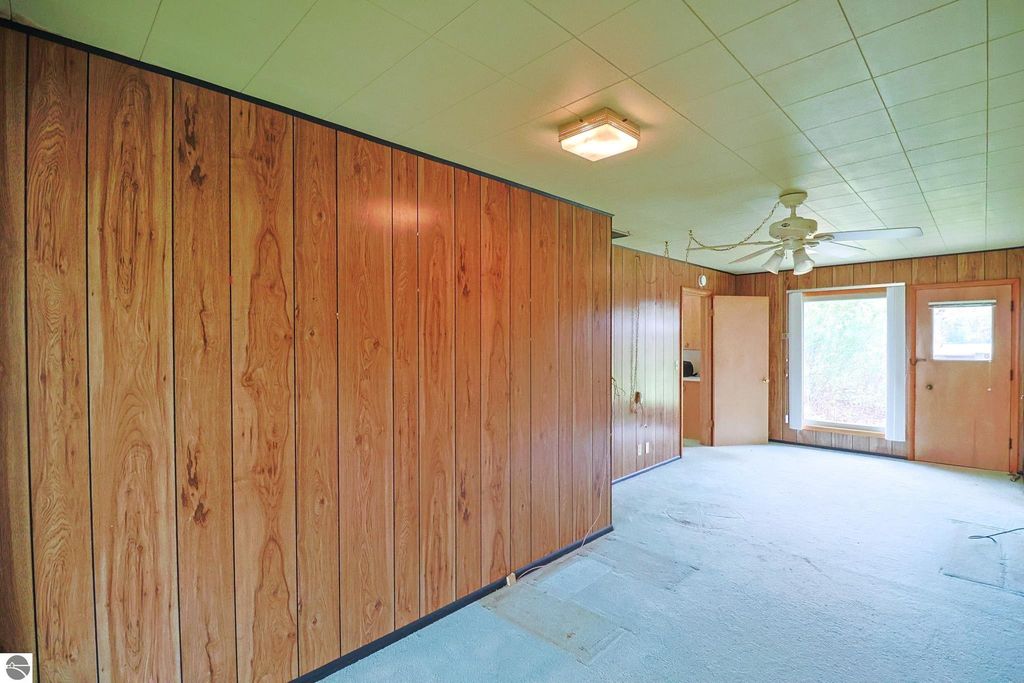 Image 16 of property listing at 8670 E Pickard Road, Mt Pleasant, MI 48858