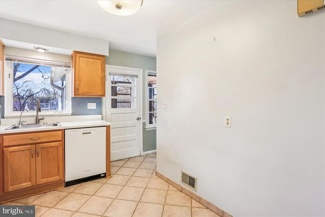 5206 GRETCHEN ST, Kensington, MD 20895