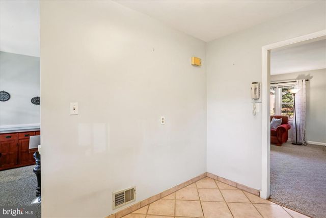 5206 GRETCHEN ST, Kensington, MD 20895