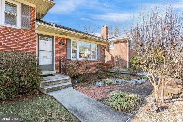 5206 GRETCHEN ST, Kensington, MD 20895