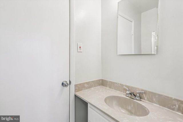 5206 GRETCHEN ST, Kensington, MD 20895