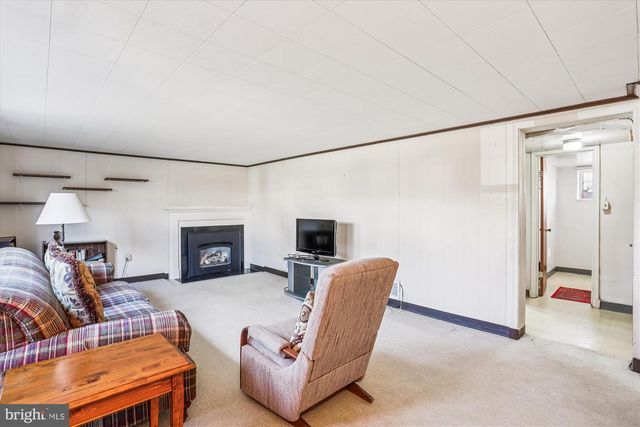 5206 GRETCHEN ST, Kensington, MD 20895