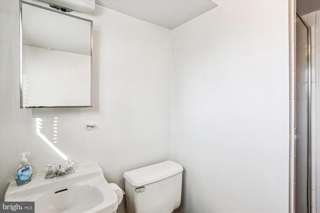 5206 GRETCHEN ST, Kensington, MD 20895