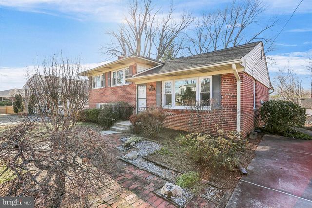 5206 GRETCHEN ST, Kensington, MD 20895