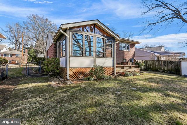 5206 GRETCHEN ST, Kensington, MD 20895