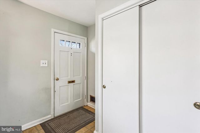 5206 GRETCHEN ST, Kensington, MD 20895