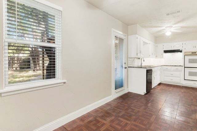 1725 Brake Drive, Carrollton, TX 75006