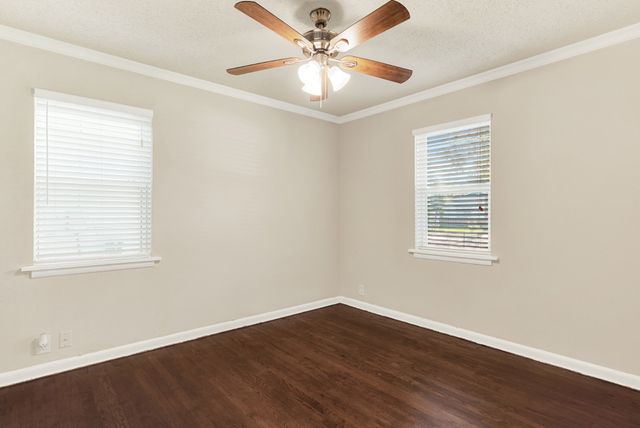 1725 Brake Drive, Carrollton, TX 75006