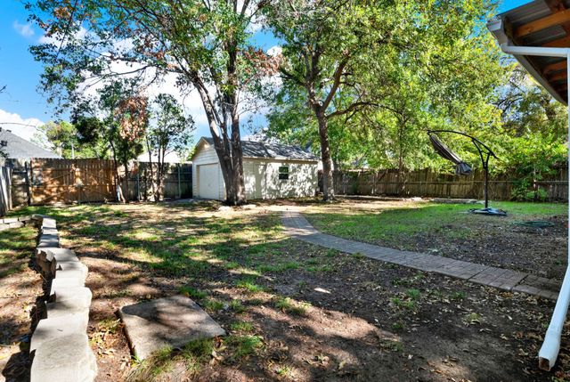 1725 Brake Drive, Carrollton, TX 75006