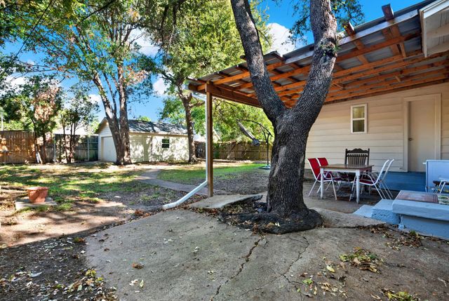 1725 Brake Drive, Carrollton, TX 75006
