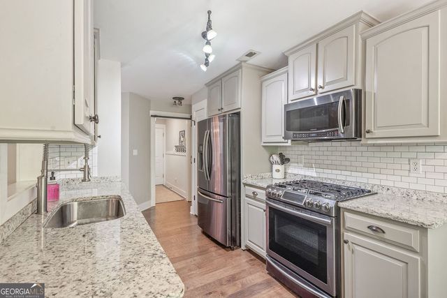190 Valley Brook Drive, Newnan, GA 30265