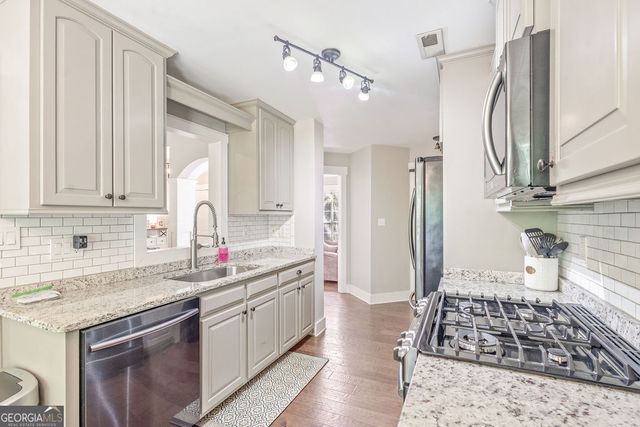 190 Valley Brook Drive, Newnan, GA 30265