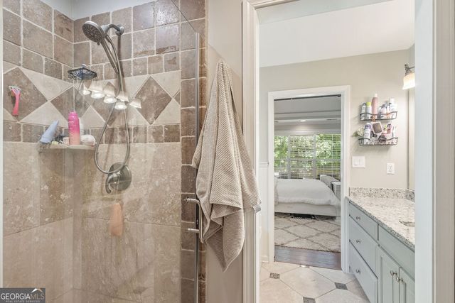 190 Valley Brook Drive, Newnan, GA 30265