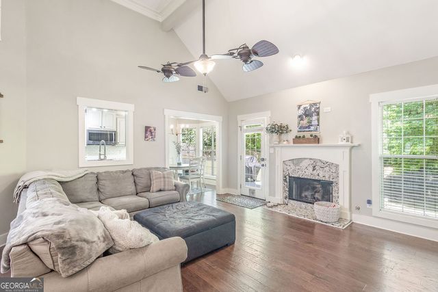 190 Valley Brook Drive, Newnan, GA 30265
