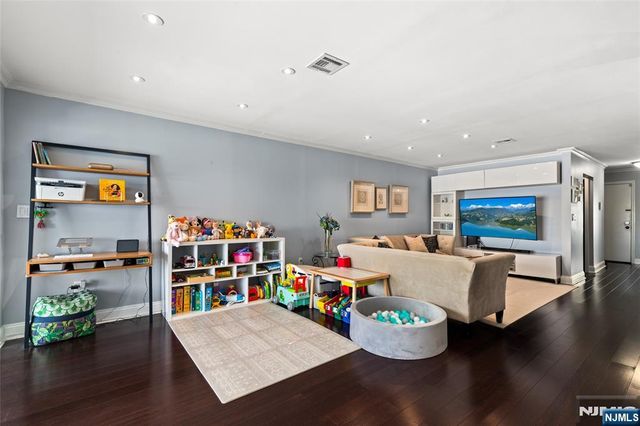 8200C Bulls Ferry Road 10, North Bergen, NJ 07047