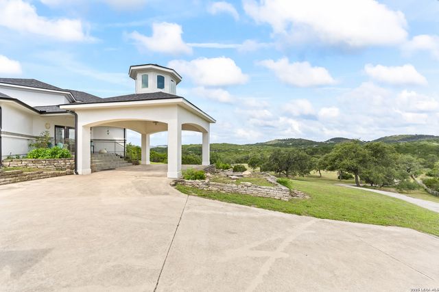 30350 Beck Rd, Bulverde, TX 78163