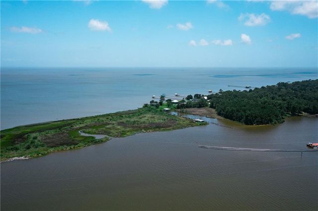 11551 Dauphin Island Parkway, Theodore, AL 36582