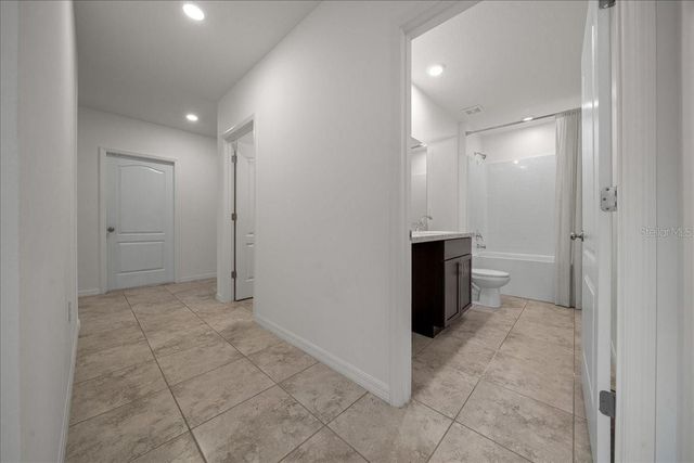 593 MARION OAKS TRAIL, Ocala, FL 34473