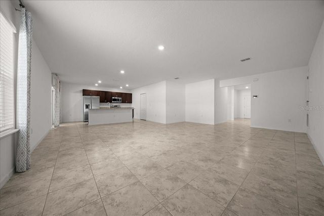 593 MARION OAKS TRAIL, Ocala, FL 34473