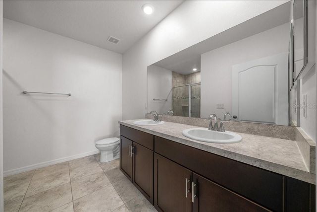 593 MARION OAKS TRAIL, Ocala, FL 34473