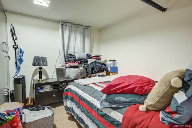 8848 201 ST, Hollis, NY 11423